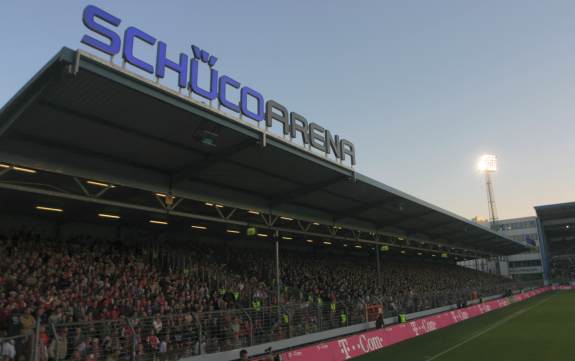 Schüco-Arena (Stadion Alm)