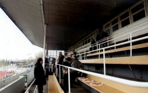 Heinz-Steyer-Stadion - auf der Steintribüne