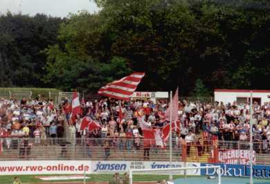 Niederrheinstadion - RWO-Fans
